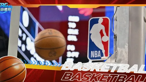 门兴客场戴帽胜利，普莱亚激励士气，克莱因丁斯特破门得分